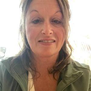 Meet your Posher, Holly